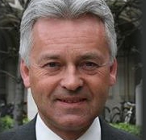 Un oficial al Ambasadei israeliene, filmat în timp ce discuta cum să îl "doboare" pe viceministrul britanic de Externe
