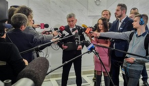 Partidul aflat la putere în Polonia retrage proiectul de lege care viza să limiteze accesul presei în Parlament, anunţă preşedintele Senatului
