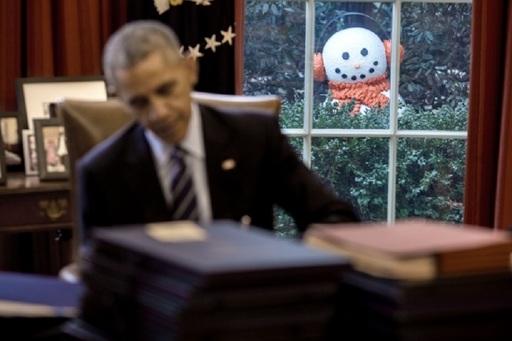 Obama a prelungit cu un an, până în martie 2018, sancţiunile impuse de SUA Rusiei din cauza agresiunii din Ucraina