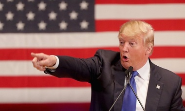 Merkel a comis o ”eroare absolut catastrofală” acceptând migranţi ”ilegali”, afirmă Trump