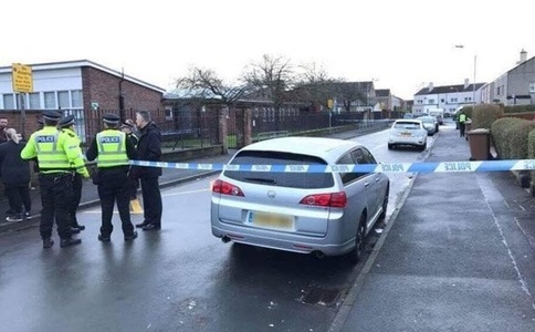 Autorităţile britanice anunţă că un bărbat a fost împuşcat în apropierea unei şcoli primare din Glasgow