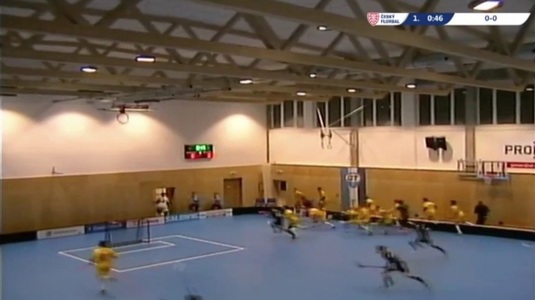 Cehia: Peste 80 de persoane au scăpat cu viaţă după prăbuşirea tavanului unei arene în mijlocul unui joc de ”floorball” VIDEO