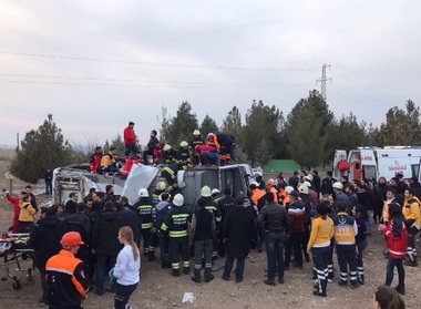 Trei poliţişti turci şi-au pierdut viaţa într-un atac cu bombă în localitatea Diyarbakir