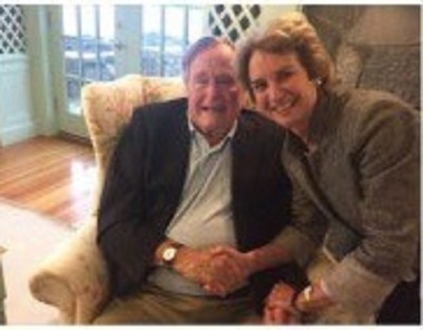 Fostul preşedinte american George Bush Sr a fost internat, în urma unor probleme de respiraţie