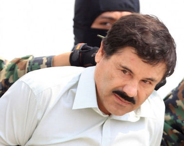 Mexicul l-a extrădat în SUA pe cunoscutul traficant de droguri Joaquin "El Chapo" Guzman