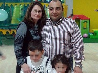 Unul dintre supravieţuitorii avalanşei din Italia, despre care presa scrie că este căsătorit cu românca dispărută, povesteşte că familia sa trebuia să fie plecată de la hotel în momentul tragediei