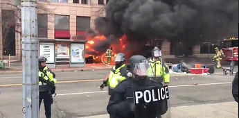 Incendieri la Washington în timpul paradei de învestire a lui Trump
