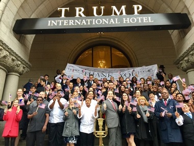 O organizaţie cetăţenească a depus o plângere împotriva lui Trump, pe care îl acuză de conflict de interese