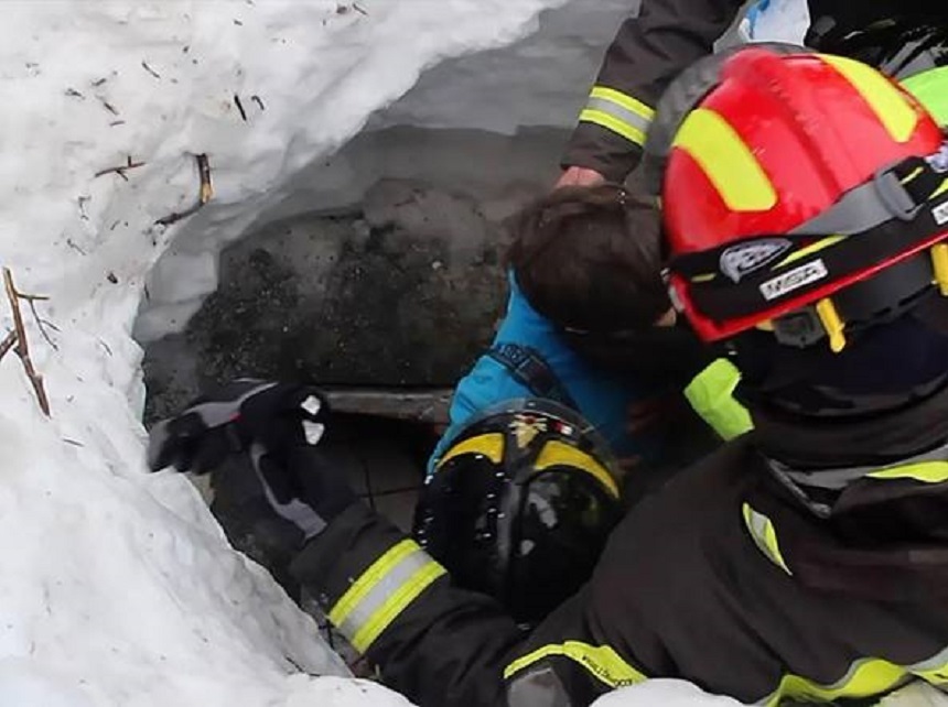 Supravieţuitorii hotelului lovit de avalanşă în Italia, printre care trei români, povestesc clipele prin care au trecut