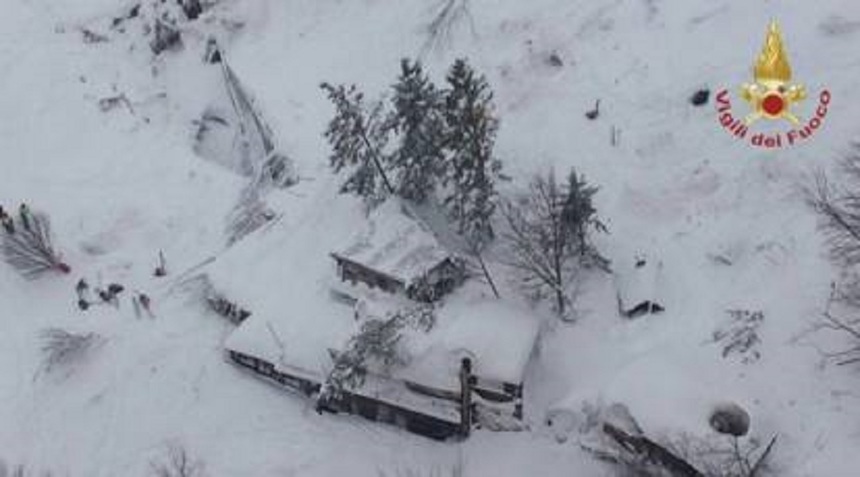 Bilanţul oficial al deceselor provocate de avalanşa care a distrus hotelul Rigopiano a crescut la 14