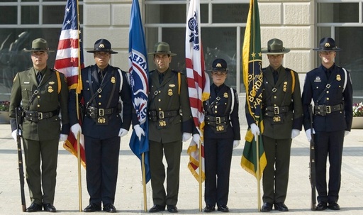 Şeful serviciului american de patrulare la frontieră a părăsit agenţia