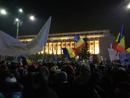 Reuters: Ne-am trezit în 1989 - Ordonanţa de Urgenţă românească dă timpul înapoi