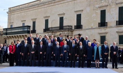 UE face bloc, în Malta, în faţa lui Trump şi se angajează să ajute Libia