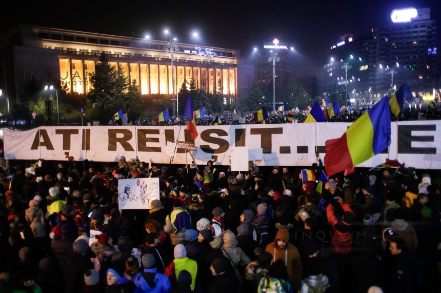 The Guardian publică declaraţii ale românilor care explică de ce ies în stradă