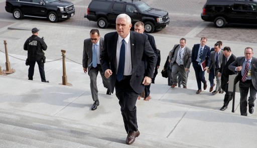 Betsy DeVos, confirmată în postul de secretar al Educaţiei cu votul istoric al vicepreşedintelui Pence