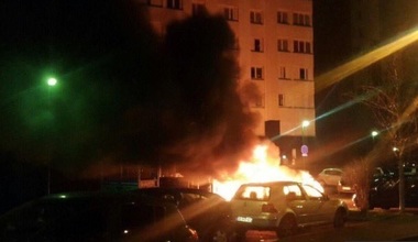 Violenţele continuă pentru a patra noapte consecutivă în suburbiile metropolei Paris