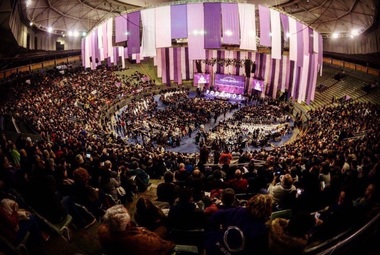 Spania: Podemos decide dacă să continue lupta antisistem sau să adopte politici ceva mai moderate odată cu un nou lider