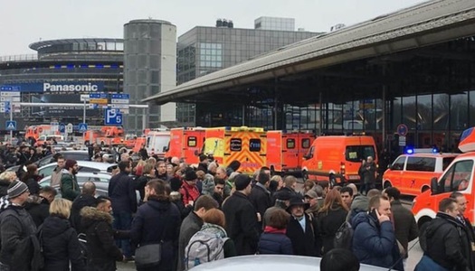 Aeroportul Hamburg evacuat după descoperirea unei substanţe toxice, care a afectat până la 50 de persoane. UPDATE