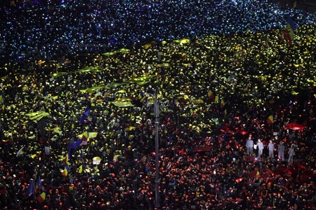 Presa internaţională scrie despre protestele de duminică şi comentează că Guvernul a "calculat greşit"