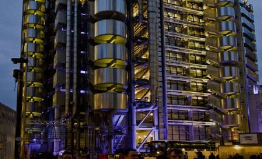 Angajaţii Lloyd's Londra sunt nemulţumiţi, după ce compania a interzis consumul de alcool în timpul orelor de program