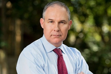 Pruitt, nominalizat pentru a conduce Agenţia americană pentru Protecţia Mediului, a fost învestit în funcţie