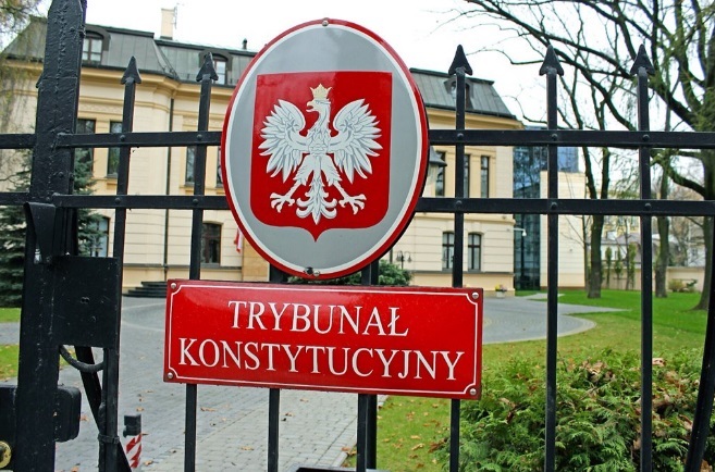 Varşovia susţine că statul de drept nu este ameninţat ca urmare a reformării Curţii Constituţionale
