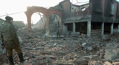 Siria: Cel puţin 42 de persoane şi-au pierdut viaţa într-un atac asupra forţelor guvernamentale din Homs