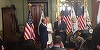 Investitorul miliardar Wilbur Ross depune jurământul şi devine secretarul Comerţului