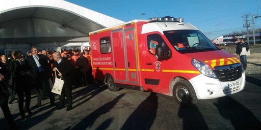Un jandarm a tras accidental şi a rănit uşor două persoane în timpul unui discurs susţinut de Hollande