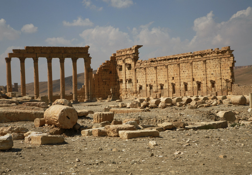 Siria: Forţele guvernamentale au intrat în oraşul antic Palmira, împingându-i pe militanţii Statului Islamic