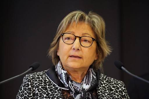 Primarul din Calais interzice împărţirea de alimente migranţilor, susţinând că este vorba de o ameninţare la adresa securităţii