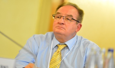 Varşovia desemnează un eurodeputat de centru-dreapta drept candidat la preşedinţia Consiliului European în locul lui Tusk