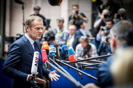 Liderii UE au decis să îi ofere lui Donald Tusk un al doilea mandat ca preşedinte al Consiliului European: "Voi face tot ce pot pentru a face UE mai bună”. UPDATE