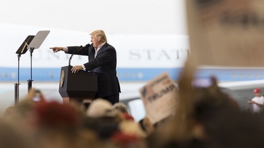 Trump, deschis ideii de a amenda proiectul de reformă a asigurărilor de sănătate în vederea înlocuirii Obamacare