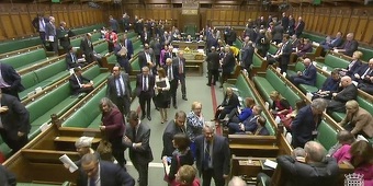 Camera Comunelor a respins cele două amendamente introduse de Camera Lorzilor la legea pentru Brexit
