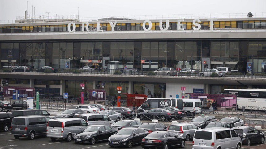 Traficul aerian revine la normal pe aeroportul Orly, unde s-au consolidat măsurile de securitate