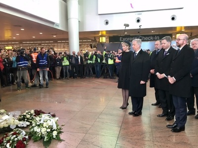 Bruxelles-ul marchează un an de la atentatele soldate cu 32 de morţi: Familia regală a participat la momentul de reculegere de pe aeroportul Zaventem