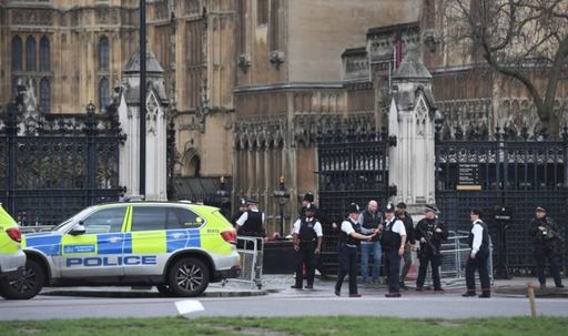 Autorităţile britanice au dat publicităţile numele celei de a patra victime a atacului terorist