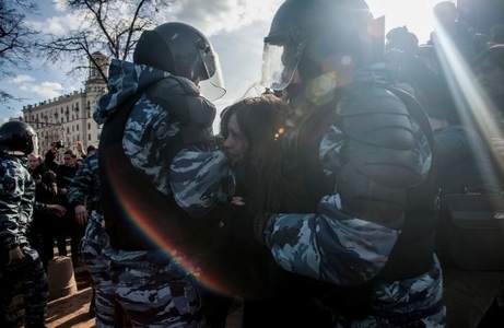 Moscova respinge apelurile lansate de SUA şi UE pentru eliberarea protestatarilor anticorupţie arestaţi în Rusia