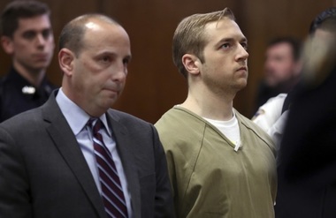 SUA: Un fost militar vizat de două capete de acuzare pentru acte de terorism, după ce a ucis cu premeditare un afroamerican