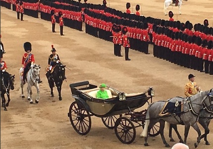 Poliţia a instalat bariere noi în jurul Castelului Windsor, la o săptămână după atacul de la Londra