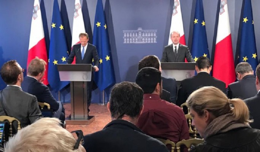 Tusk exclude negocierea în paralel a Brexitului şi relaţiei viitoare cu Marea Britanie; Muscat avertizează că negocierea va fi dură, dar ”nu va fi un război” - UPDATE