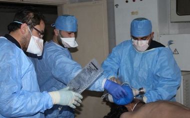 Bilanţul atacurilor chimice din Siria a ajuns la 100 de morţi şi 400 de răniţi. VIDEO