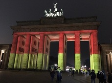 Polemică la Berlin, pentru că Poarta Brandenburg nu a fost iluminată în culorile steagului rus, după atacul de la Sankt Petersburg