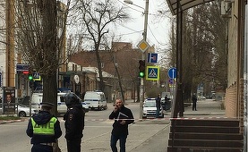 UPDATE - Dispozitiv exploziv dezactivat într-o garsonieră de la etajul şapte al unui imobil locuit din Sankt Petersburg. Explozibilii sunt similari bombei neexplodate descoperite luni la metrou