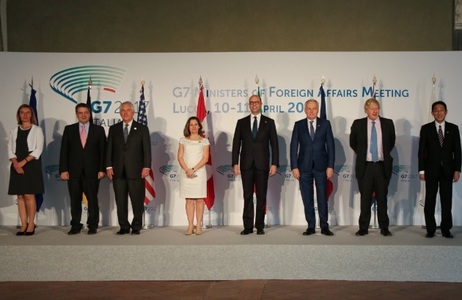 Ayrault anunţă că miniştrii de Externe din G7 cer Rusiei să pună capăt ”ipocriziei” din Siria