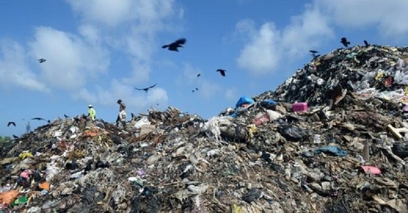 Bilanţul incidentului di Sri Lanka, unde un munte de gunoi s-a prăbuşit, a crescut la 19 morţi
