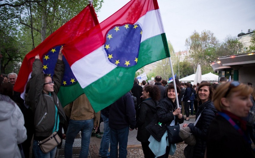 Mii de unguri au protestat la Budapesta faţă de politicile ”iliberale” ale Guvernului
