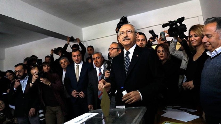 Liderul CHP Kemal Kilicdaroglu a votat în referendum pentru ”soarta Turciei”