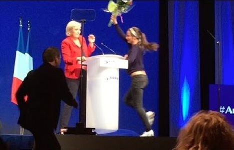 Miting electoral al lui Le Pen, perturbat de o activistă FEMEN. VIDEO